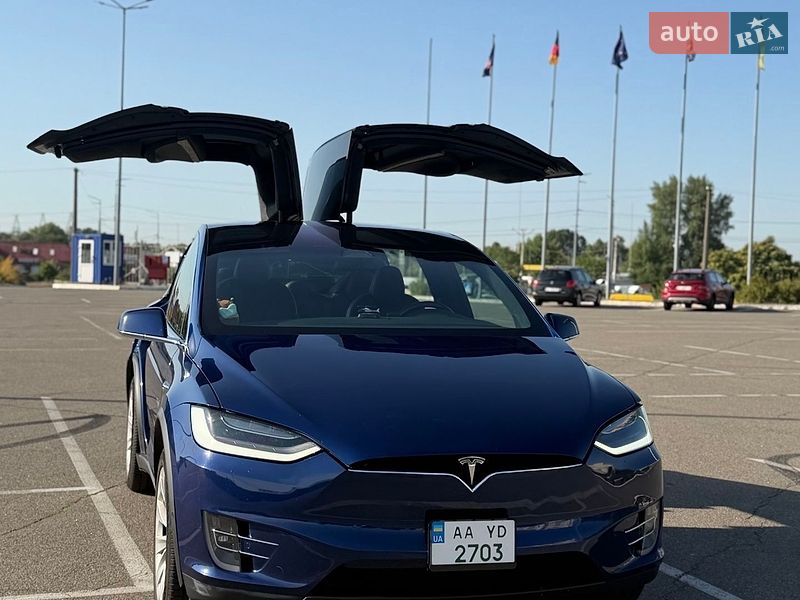Позашляховик / Кросовер Tesla Model X 2020 в Києві фото 15 Позашляховик / Кросовер Tesla Model X 2020 в Києві
