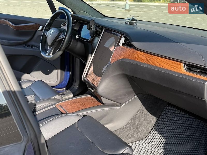 Позашляховик / Кросовер Tesla Model X 2020 в Києві фото 11 Позашляховик / Кросовер Tesla Model X 2020 в Києві