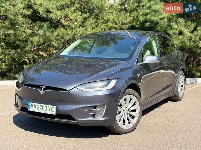 Внедорожник / Кроссовер Tesla Model X 2018 в Киеве