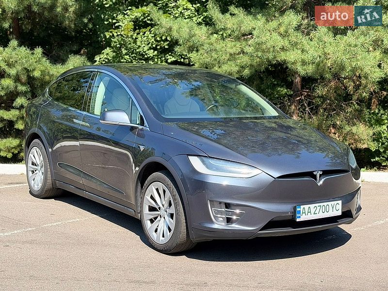 Внедорожник / Кроссовер Tesla Model X 2018 в Киеве