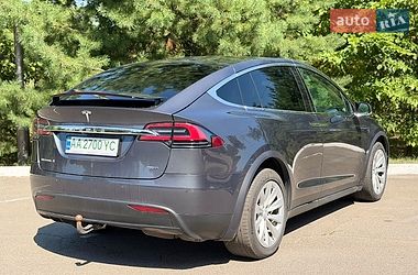 Внедорожник / Кроссовер Tesla Model X 2018 в Киеве