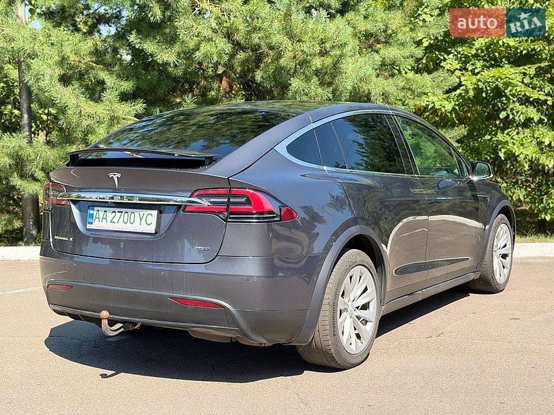 Внедорожник / Кроссовер Tesla Model X 2018 в Киеве