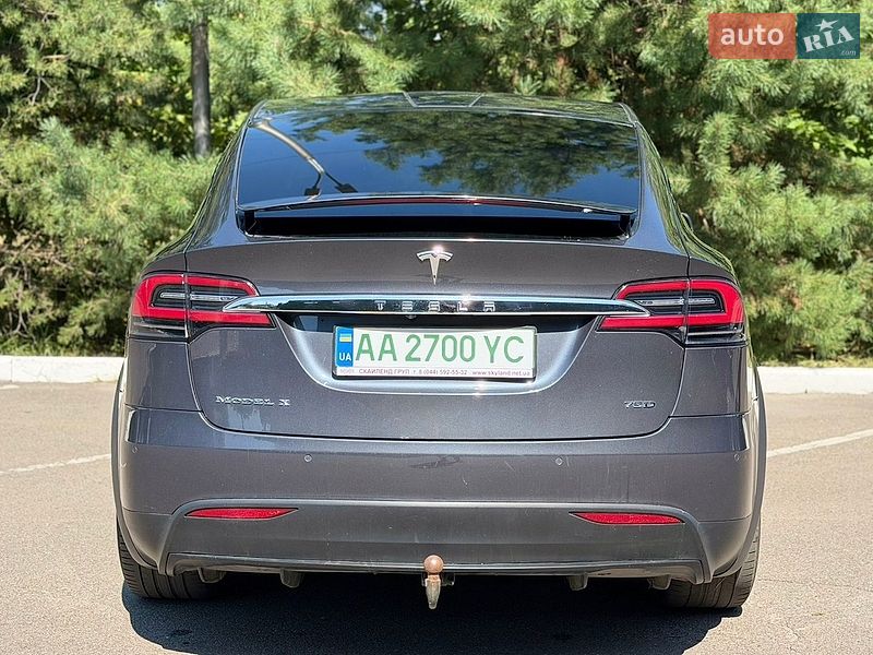 Внедорожник / Кроссовер Tesla Model X 2018 в Киеве