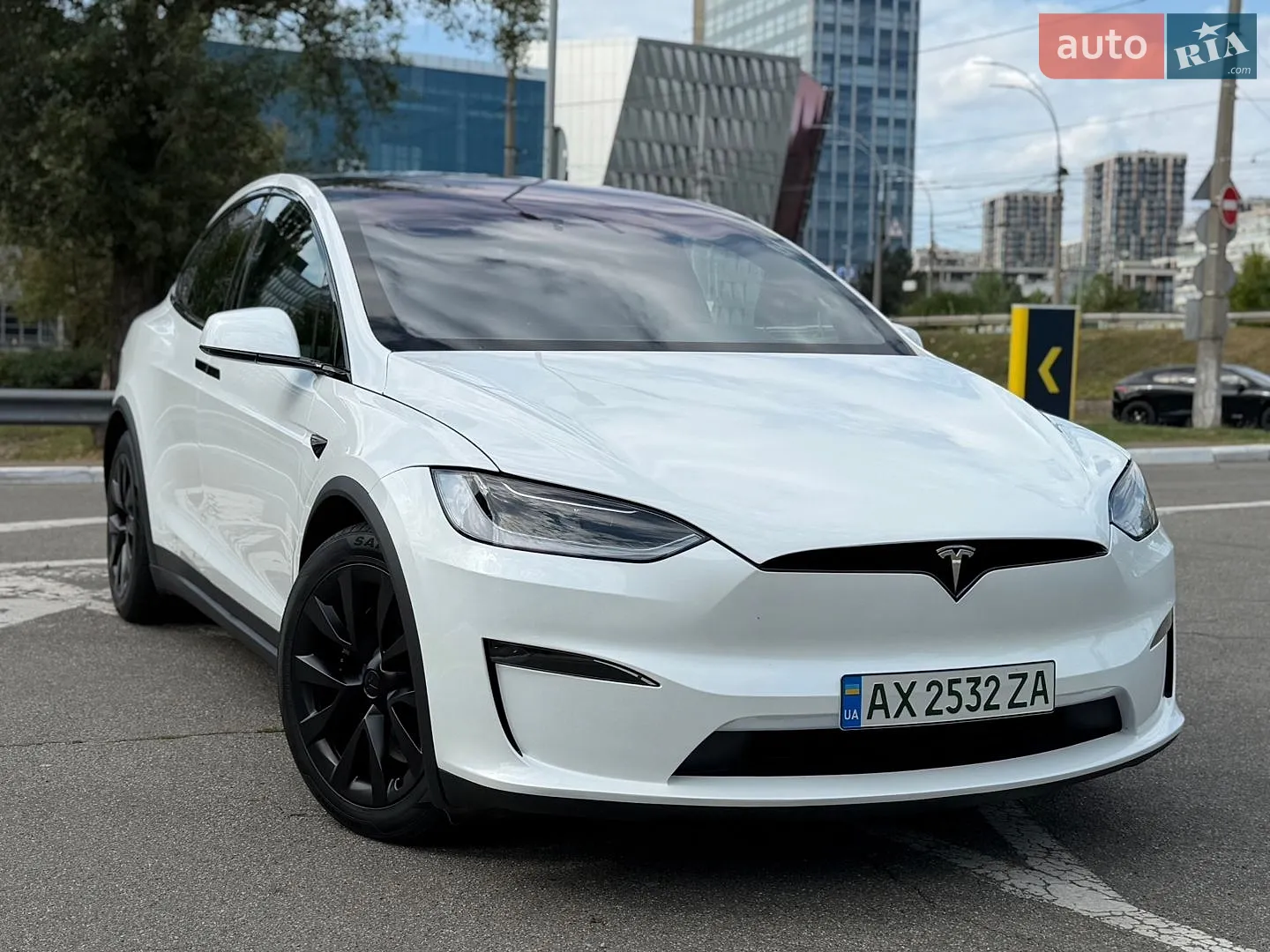2023 Tesla Model X - мініатюра 8
