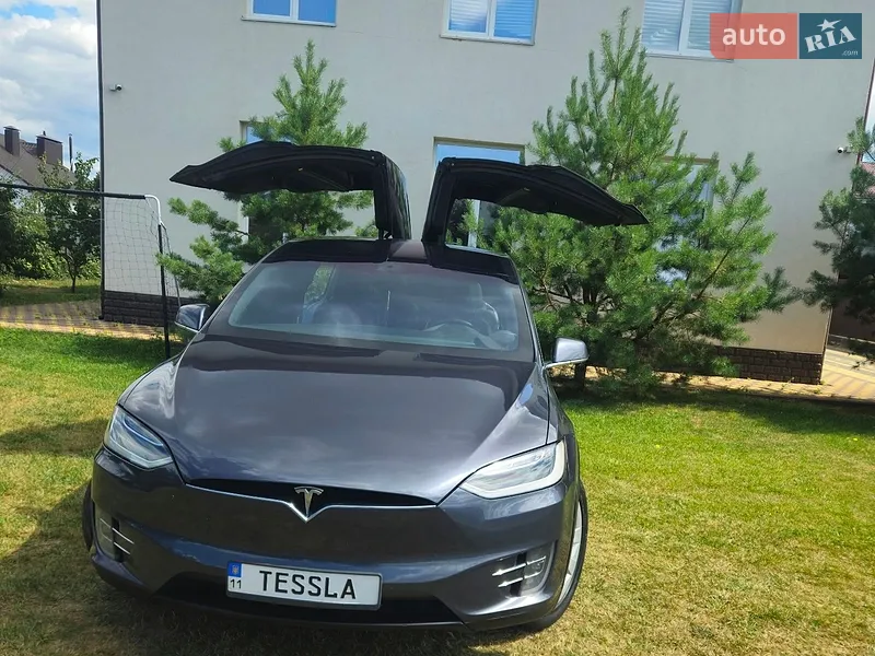 Tesla Model X
