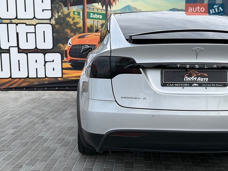 Позашляховик / Кросовер Tesla Model X 2018 в Львові