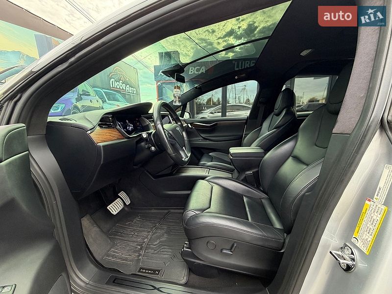 Внедорожник / Кроссовер Tesla Model X 2018 в Львове