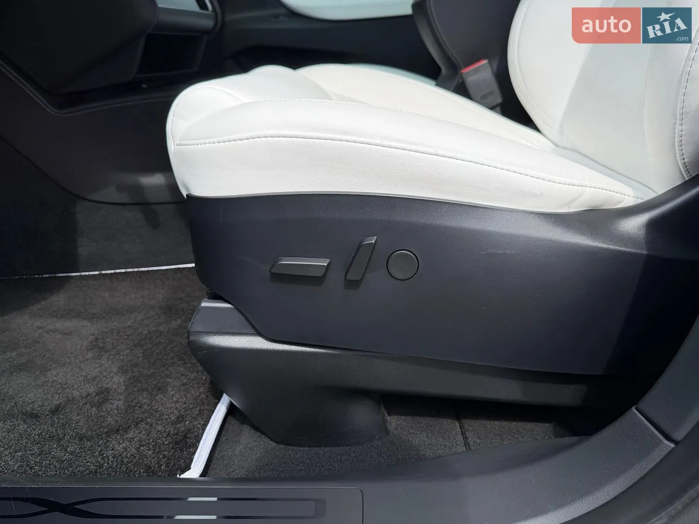 2020 Tesla Model X - мініатюра 47