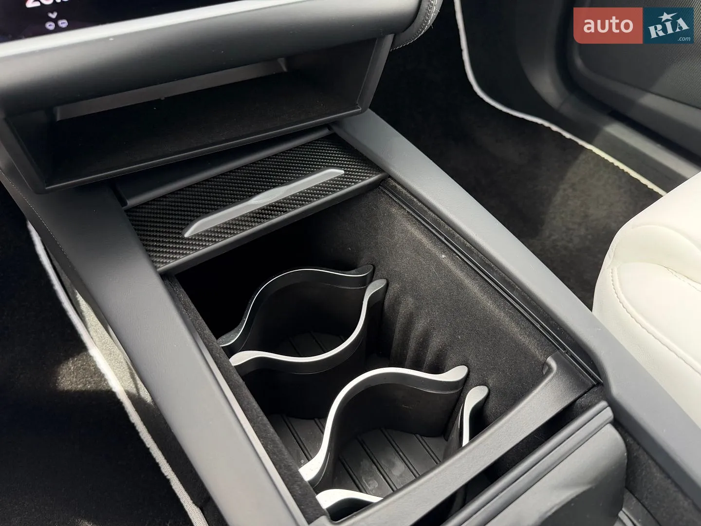 2020 Tesla Model X - мініатюра 38