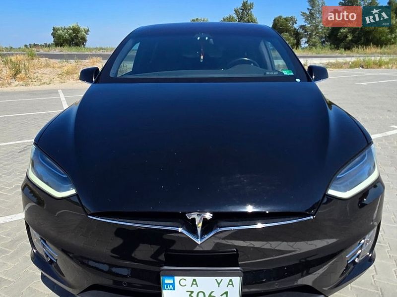 Позашляховик / Кросовер Tesla Model X 2018 в Черкасах