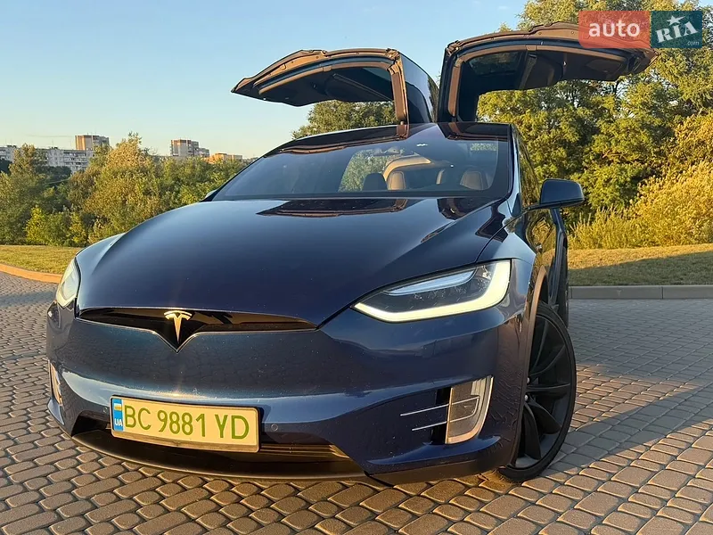 Tesla Model X 2016
