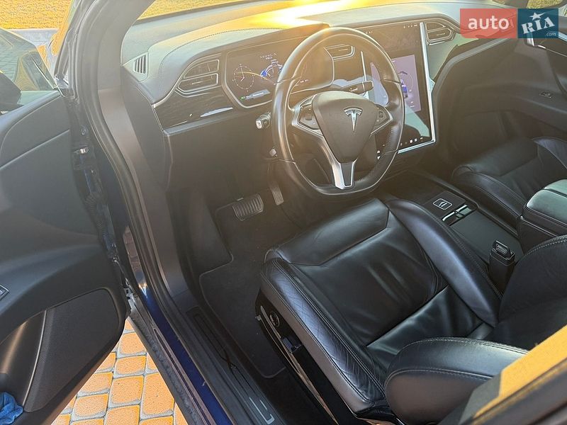 Внедорожник / Кроссовер Tesla Model X 2016 в Львове