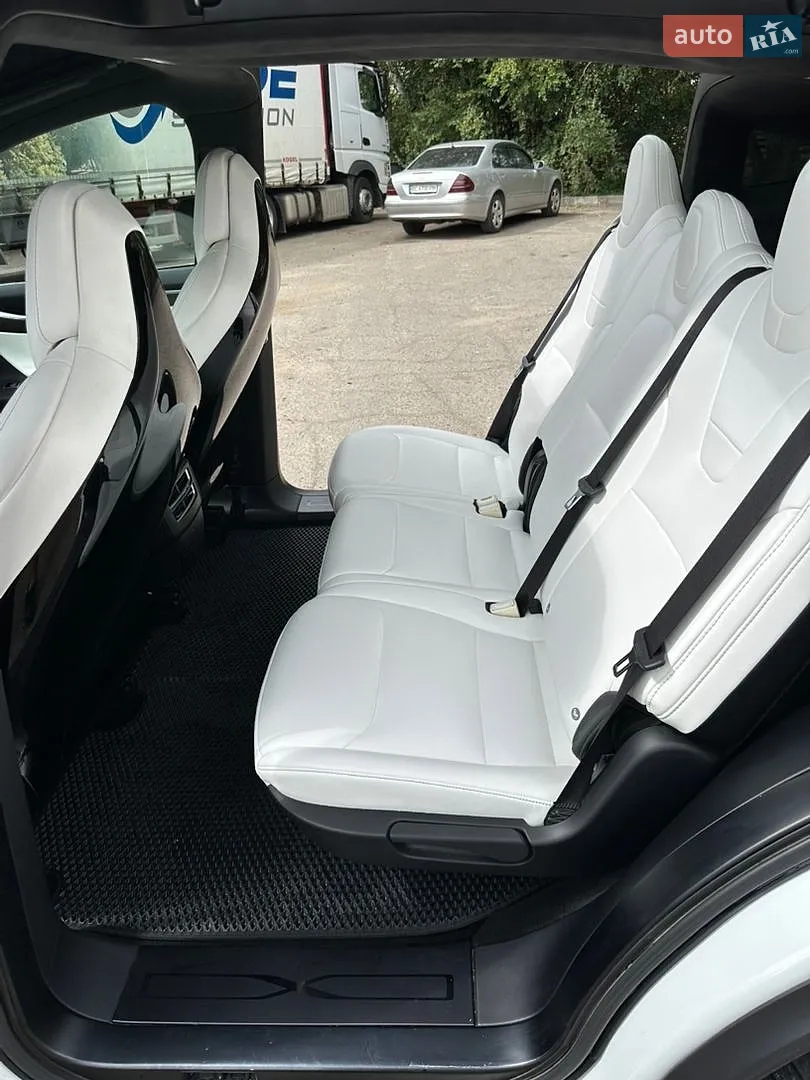 2017 Tesla Model X - мініатюра 17