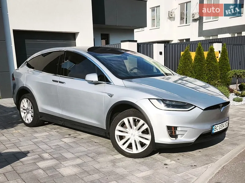 Tesla Model X