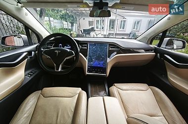 Позашляховик / Кросовер Tesla Model X 2016 в Софіївській Борщагівці