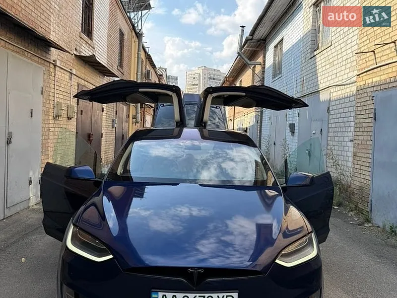 Tesla Model X