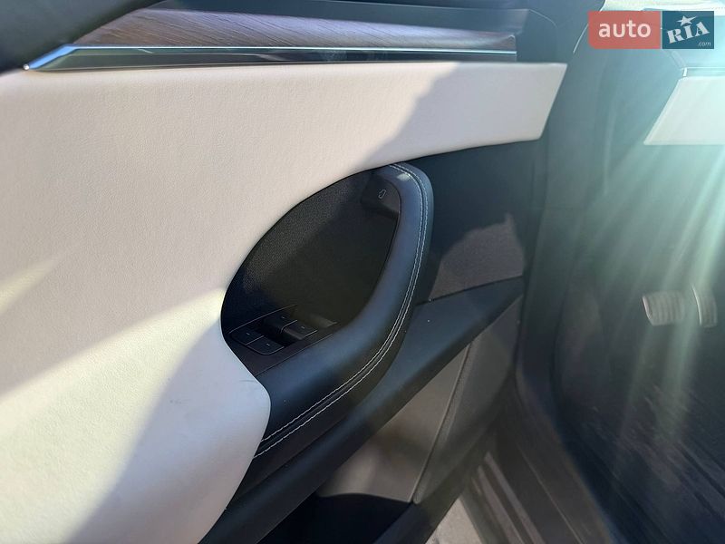 Внедорожник / Кроссовер Tesla Model X 2022 в Львове фото 12 Внедорожник / Кроссовер Tesla Model X 2022 в Львове