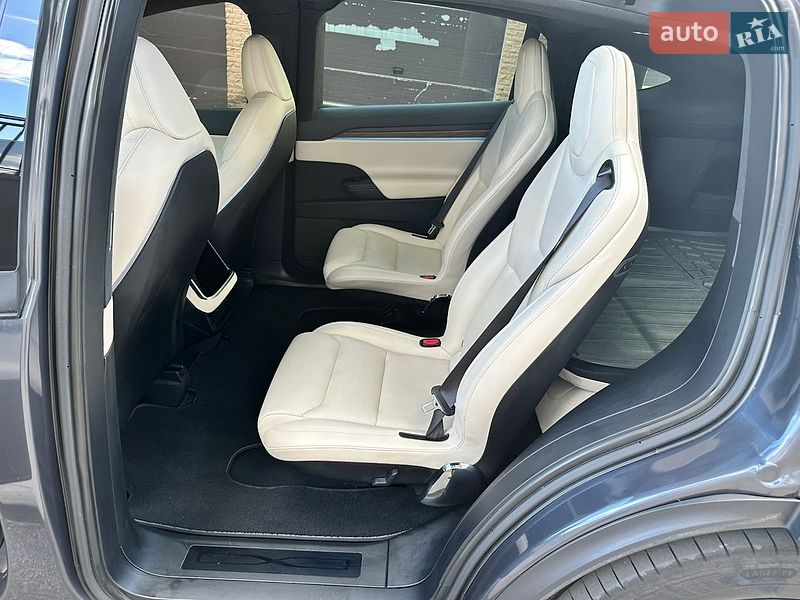 Позашляховик / Кросовер Tesla Model X 2022 в Харкові