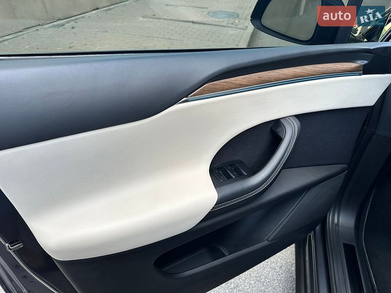 Позашляховик / Кросовер Tesla Model X 2022 в Харкові