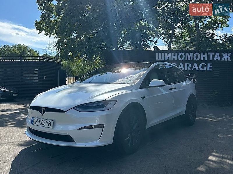 Внедорожник / Кроссовер Tesla Model X 2023 в Киеве