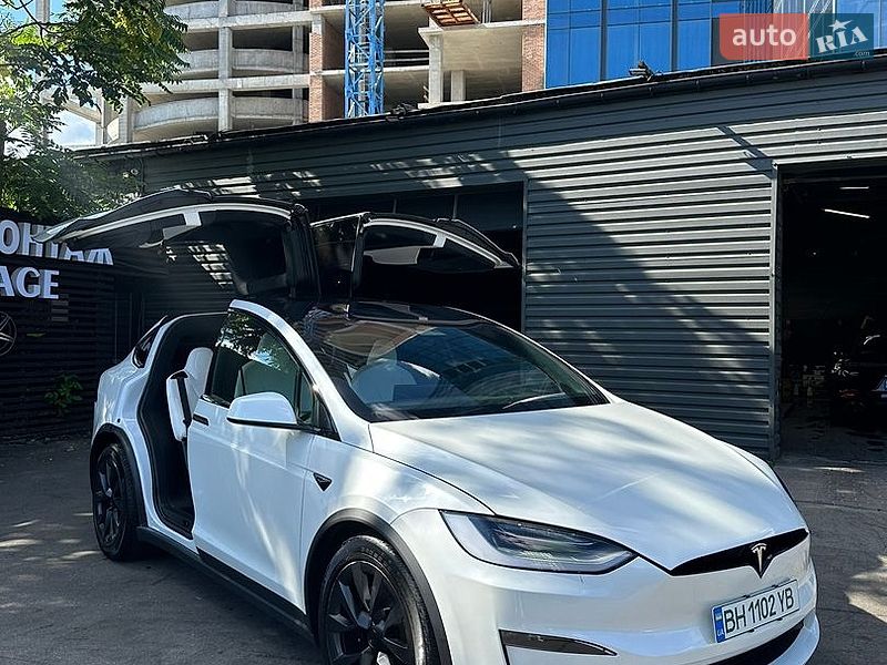 Внедорожник / Кроссовер Tesla Model X 2023 в Киеве