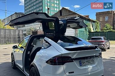Внедорожник / Кроссовер Tesla Model X 2023 в Киеве