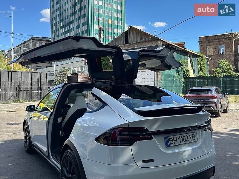 Внедорожник / Кроссовер Tesla Model X 2023 в Киеве