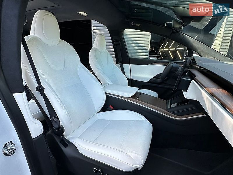 Внедорожник / Кроссовер Tesla Model X 2023 в Киеве