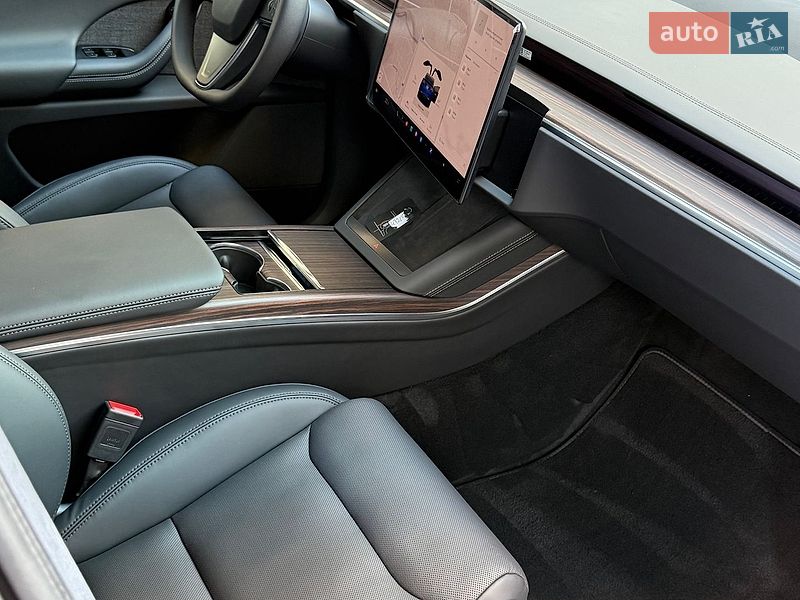 Внедорожник / Кроссовер Tesla Model X 2025 в Ивано-Франковске фото 12 Внедорожник / Кроссовер Tesla Model X 2025 в Ивано-Франковске