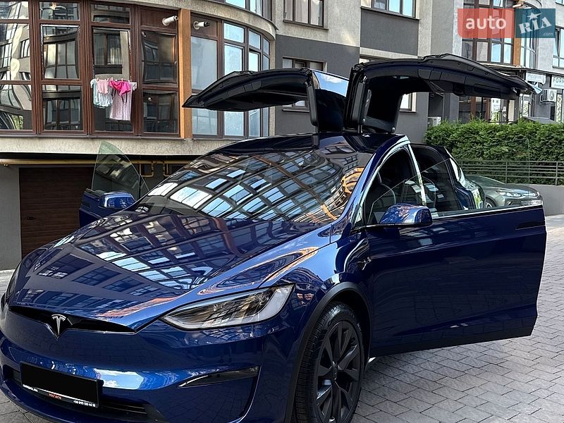 Позашляховик / Кросовер Tesla Model X 2025 в Івано-Франківську