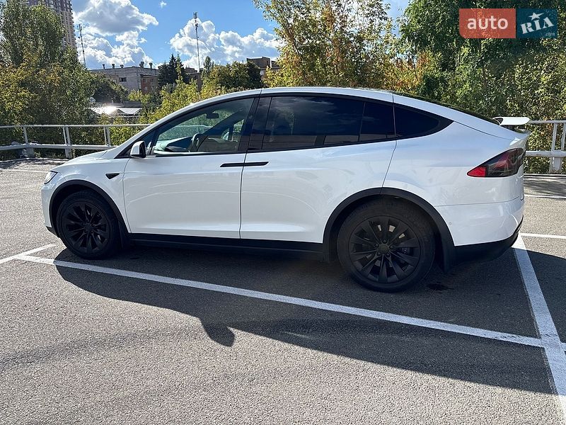 Позашляховик / Кросовер Tesla Model X 2019 в Києві