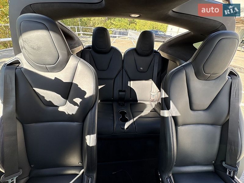 Позашляховик / Кросовер Tesla Model X 2019 в Києві