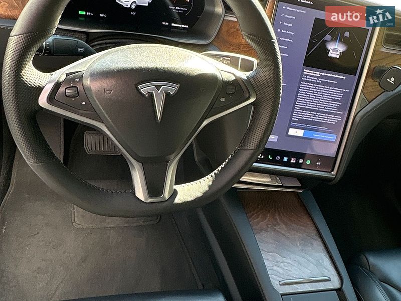 Позашляховик / Кросовер Tesla Model X 2019 в Києві