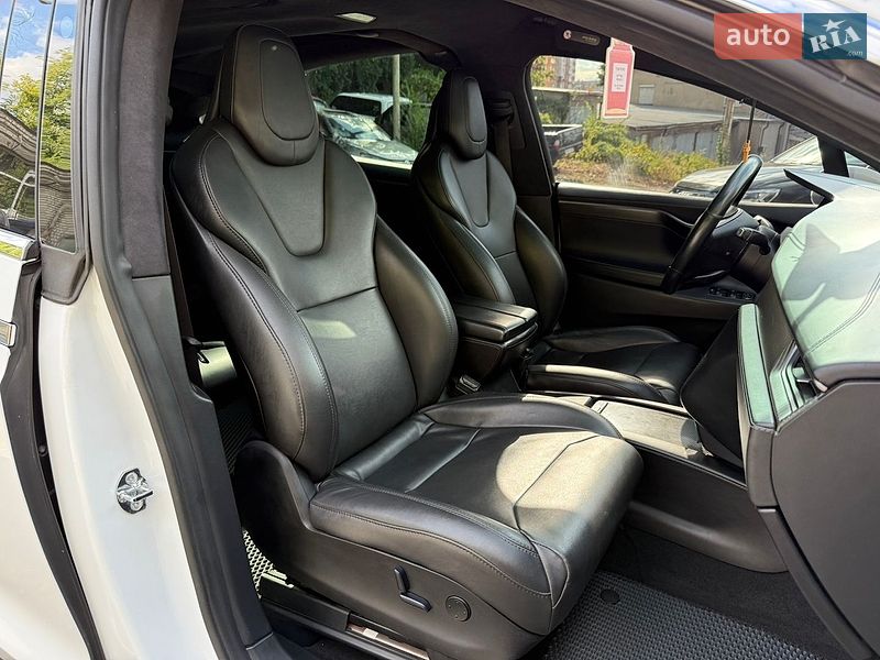 Позашляховик / Кросовер Tesla Model X 2018 в Харкові