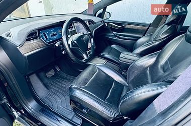 Внедорожник / Кроссовер Tesla Model X 2016 в Сарнах