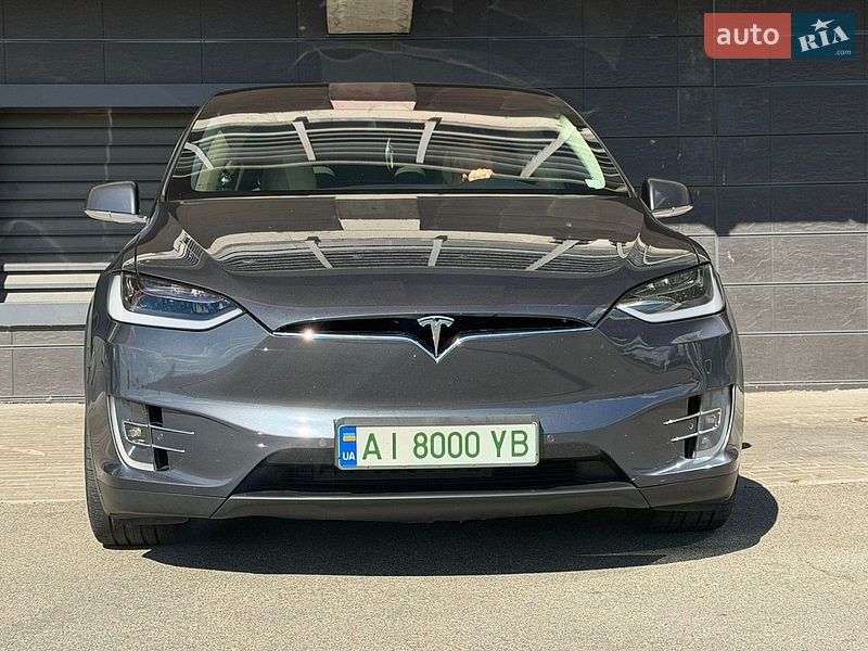 Tesla Model X 2018