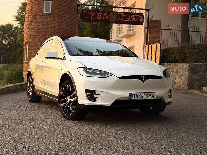Tesla Model X 2017