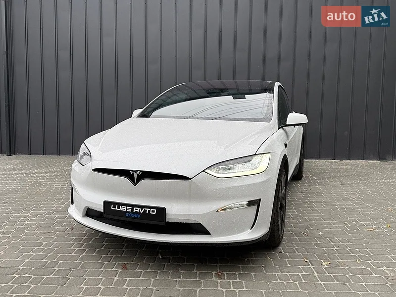 Tesla Model X 2023