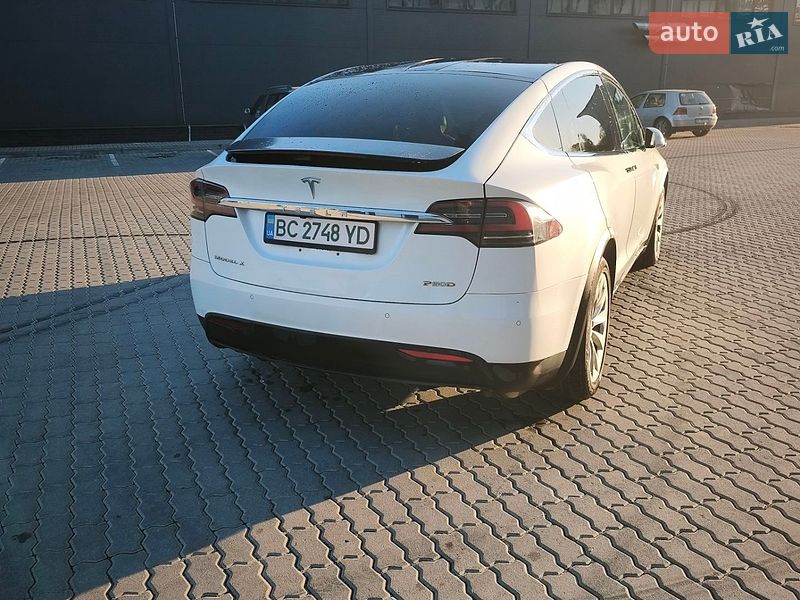 Позашляховик / Кросовер Tesla Model X 2016 в Бориславі