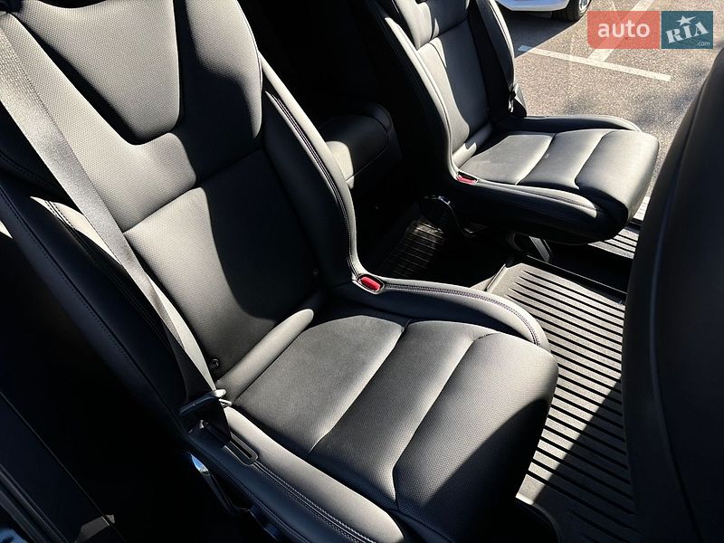 Позашляховик / Кросовер Tesla Model X 2021 в Києві