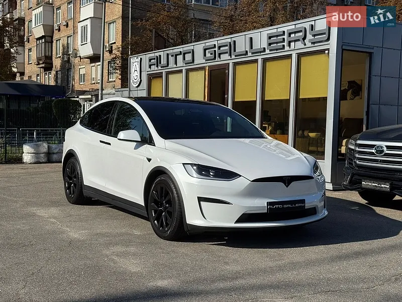 Tesla Model X