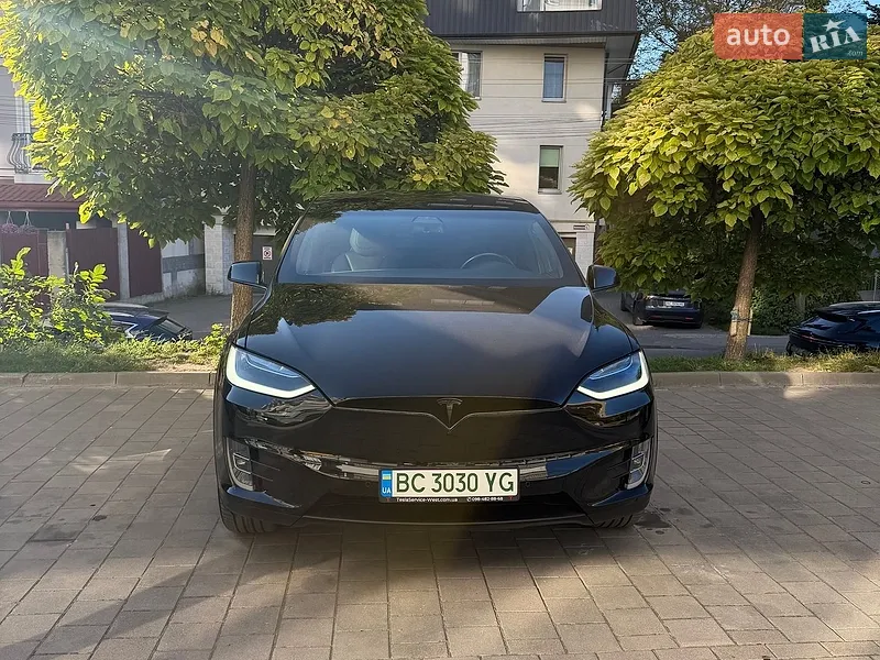 Tesla Model X 2018