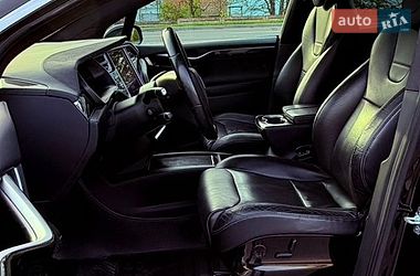 Внедорожник / Кроссовер Tesla Model X 2016 в Ровно