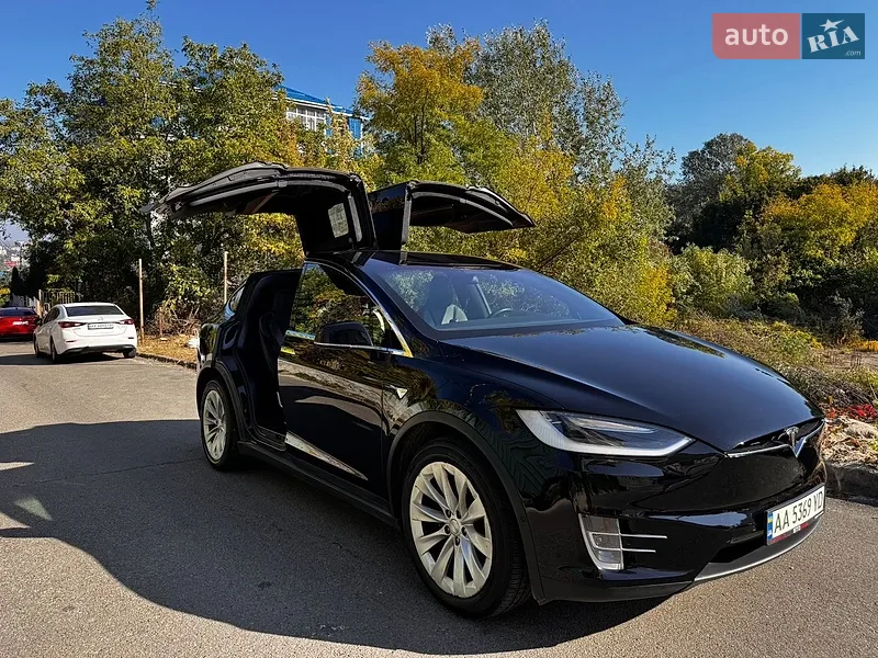 Tesla Model X