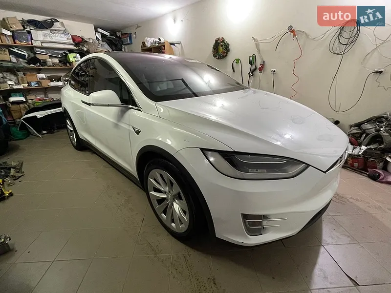 Tesla Model X