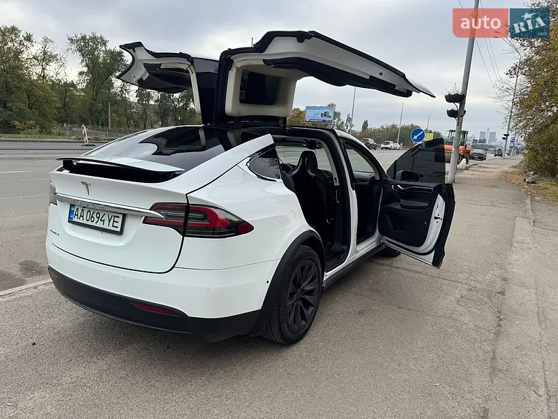 Tesla Model X