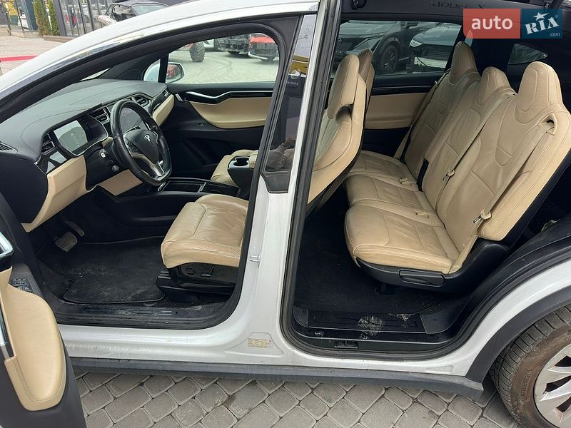 Внедорожник / Кроссовер Tesla Model X 2016 в Львове фото 11 Внедорожник / Кроссовер Tesla Model X 2016 в Львове