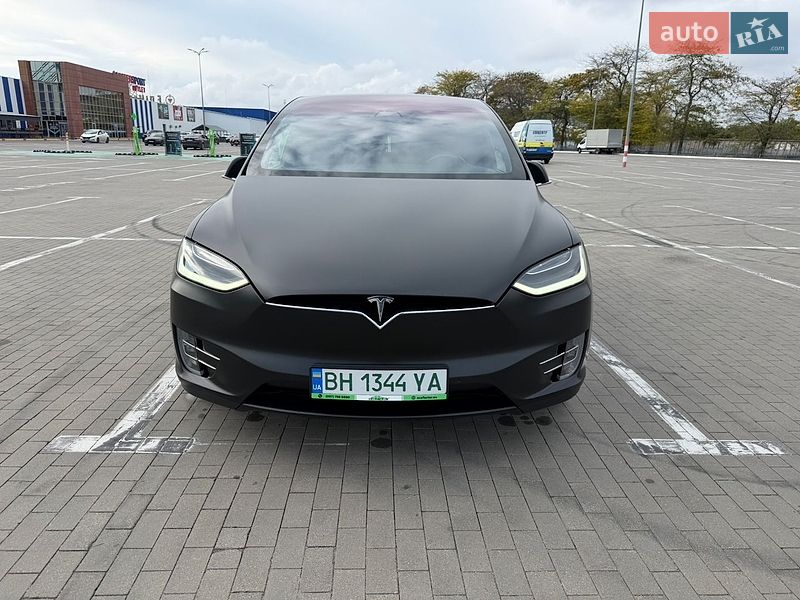 Tesla Model X 2018