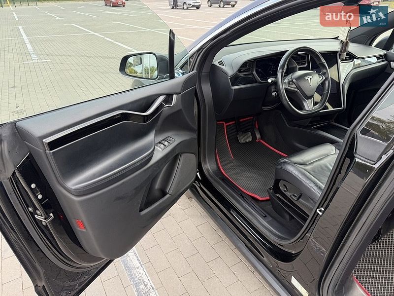 Внедорожник / Кроссовер Tesla Model X 2018 в Одессе