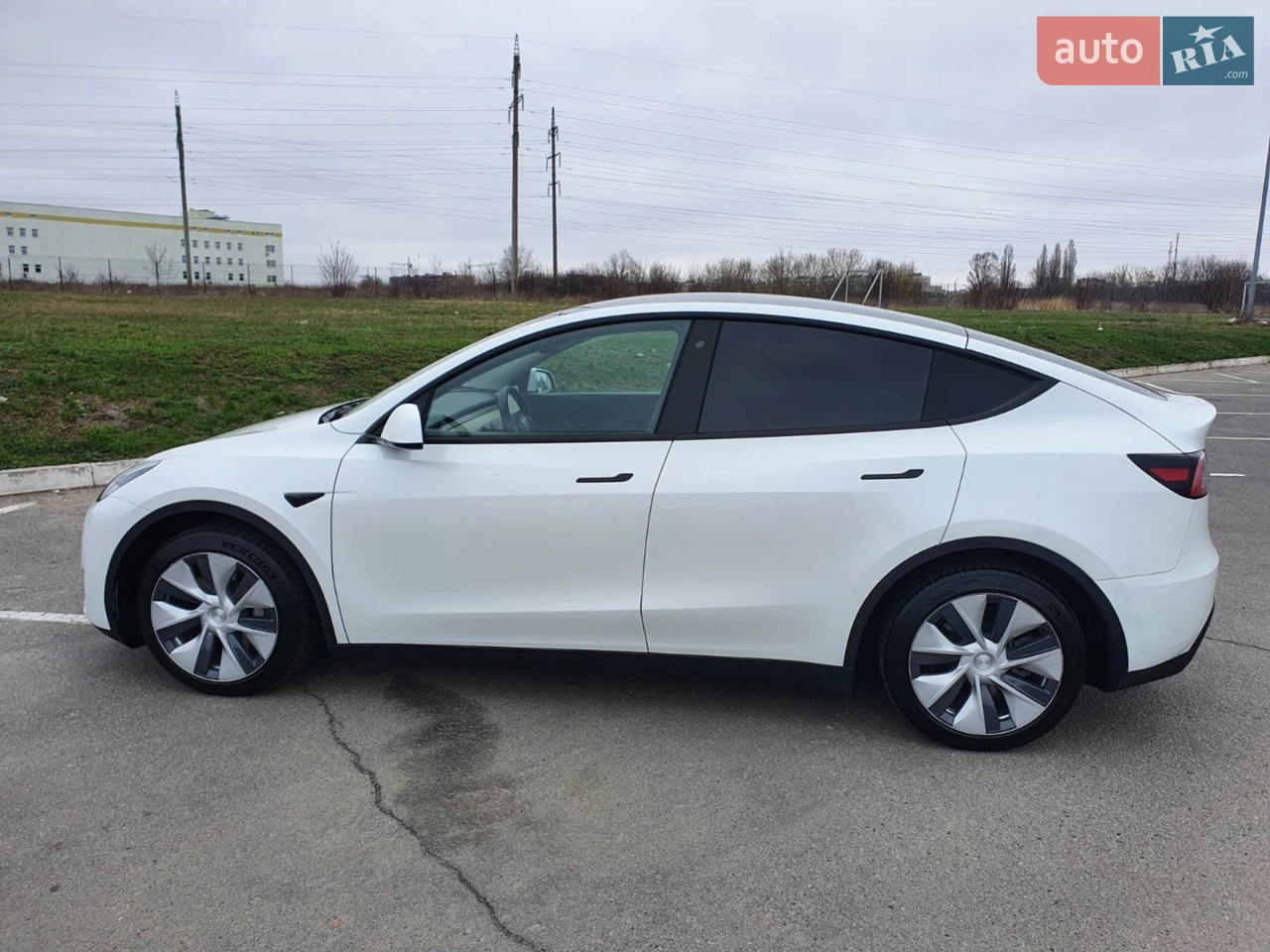 2020 Tesla Model Y - мініатюра 10